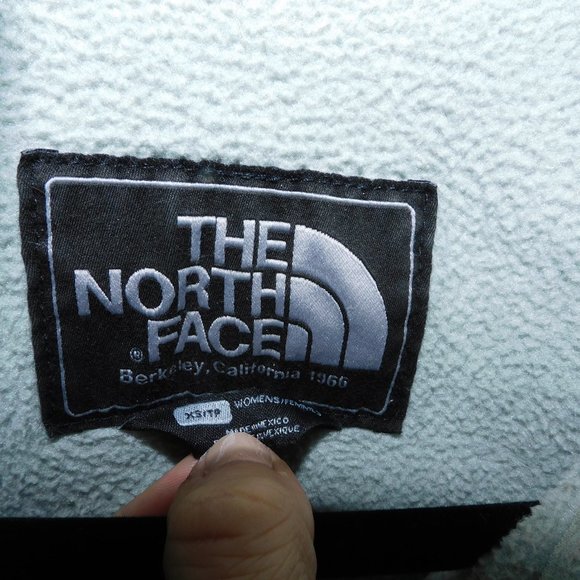 The North Face classic jacket - Picture 2 of 5